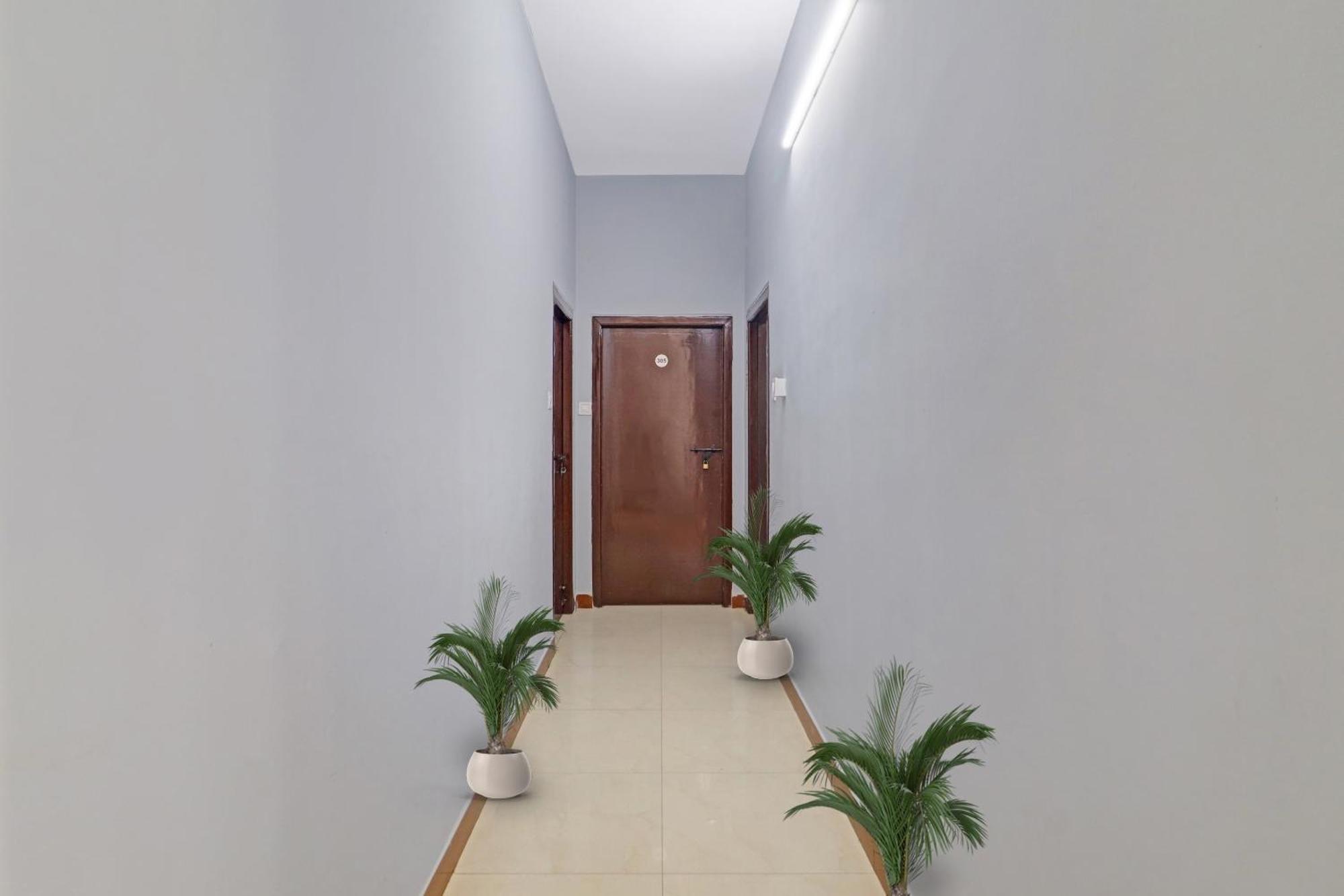 Hotel O Jagannath Near Shilparamam Kondapur  Exteriör bild
